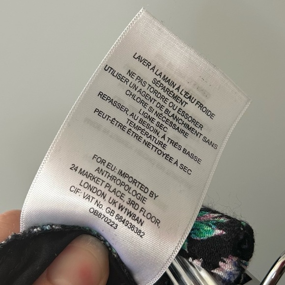 [XS] Anthropologie Relaxed Fit Black Purple & Blue Floral Pattern Short - Picture 10 of 11